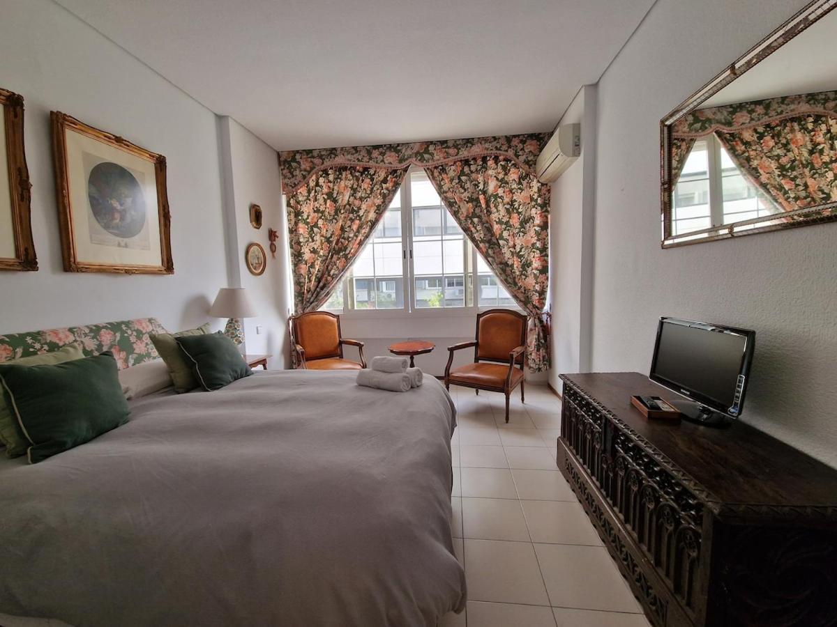 Bright Ideal Apartment, Historic Center Martin Apartamento