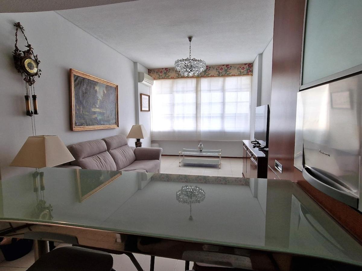 Bright Ideal Apartment, Historic Center Martin Apartamento Sevilla